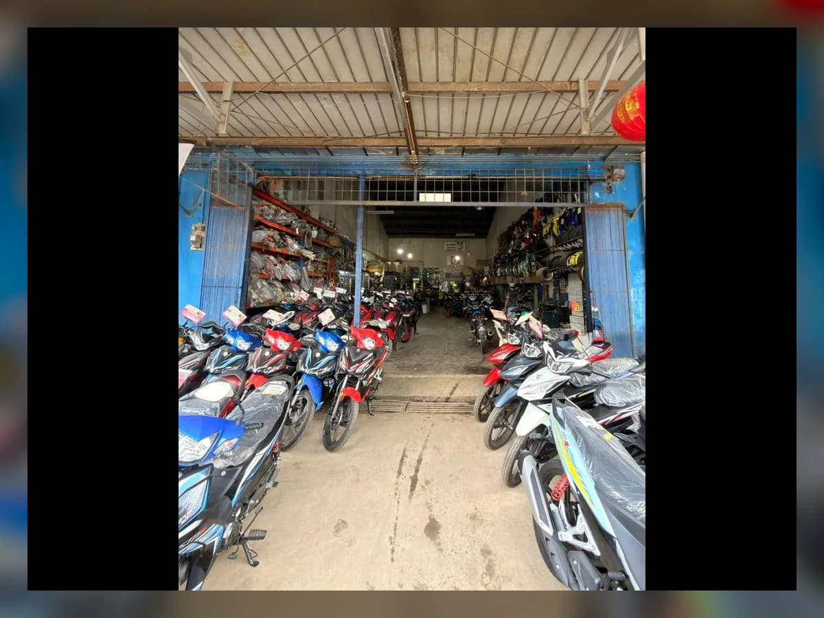 Sin Ban Hock Motor Sdn. Bhd. (Felda Sahabat Branch) showroom photo 2