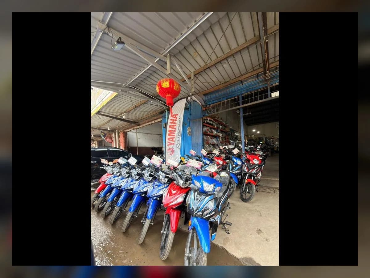 Sin Ban Hock Motor Sdn. Bhd. (Felda Sahabat Branch) showroom photo 3